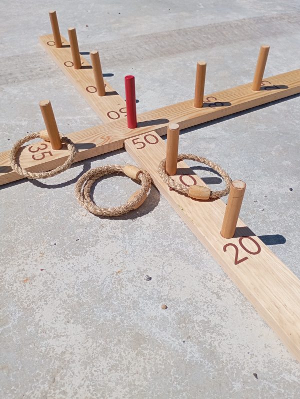 Jeu de lancer d'anneaux