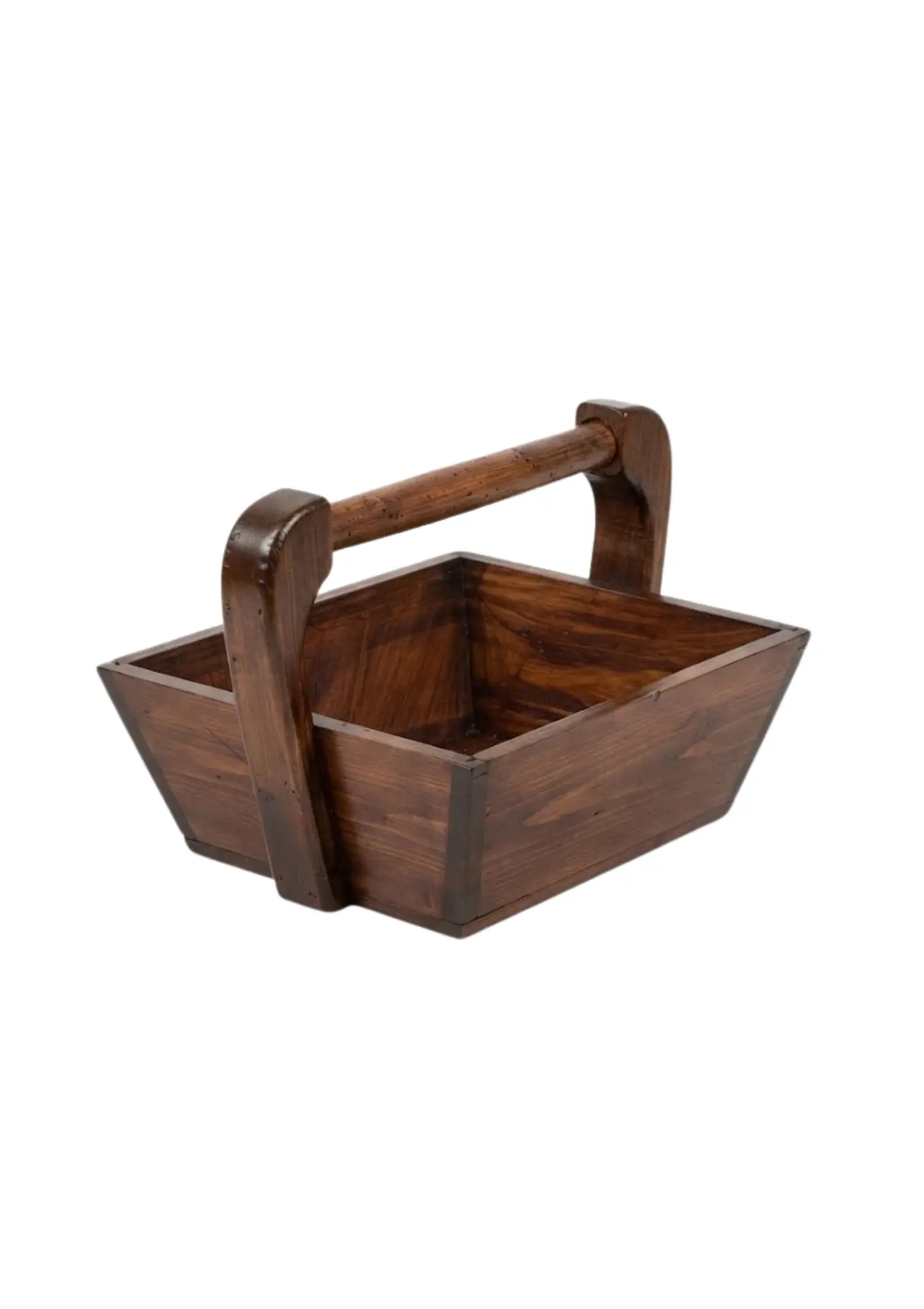 panier en bois proposé à la location pour un mariage
