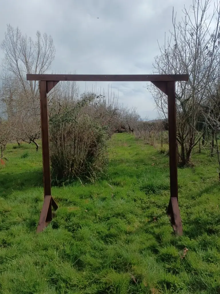 arche cérémonie proposée à la location pour un mariage