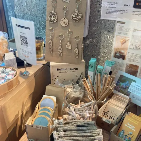 Vente de goodies personnalisés pour une entreprise d'apiculture