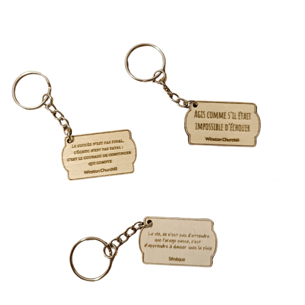 Gravure personnalisée sur bois Porte clef cadeaux invités mariage