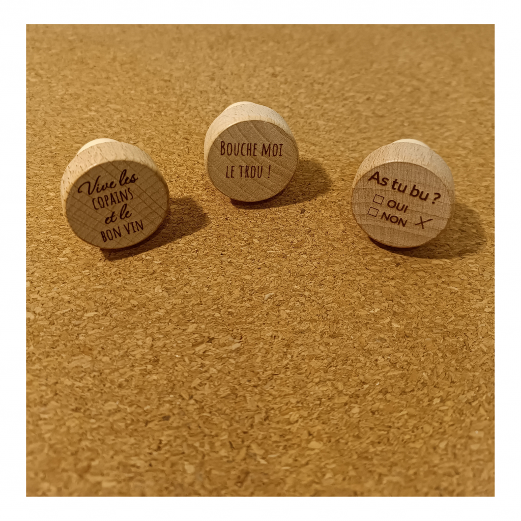Gravure personnalisée sur bois bouchon de bouteille cadeaux invités mariage