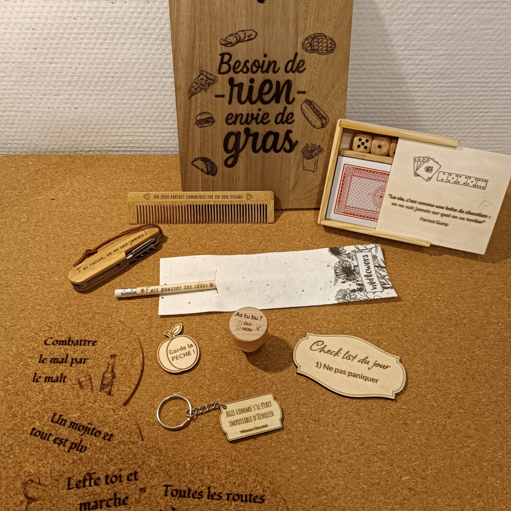 Gravure personnalisée sur bois cadeaux invités mariage